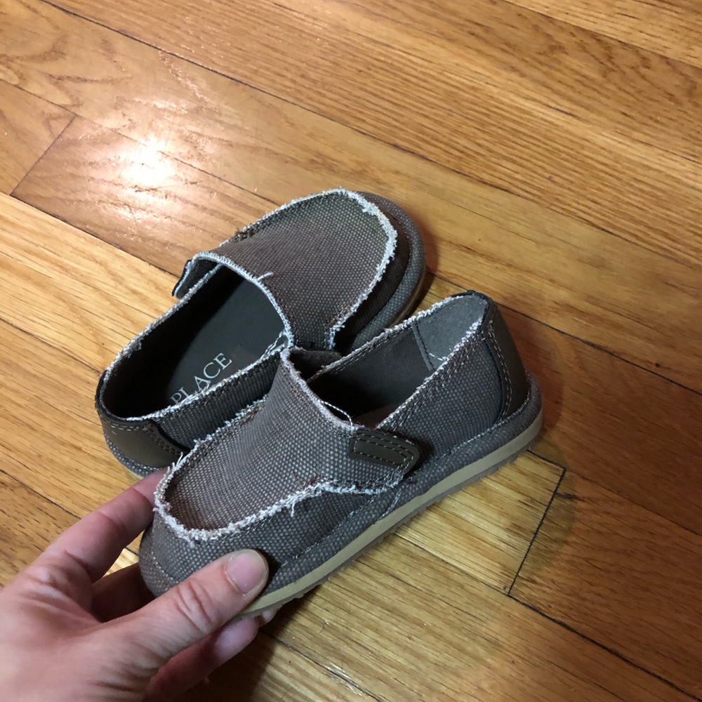 Boys shoes
